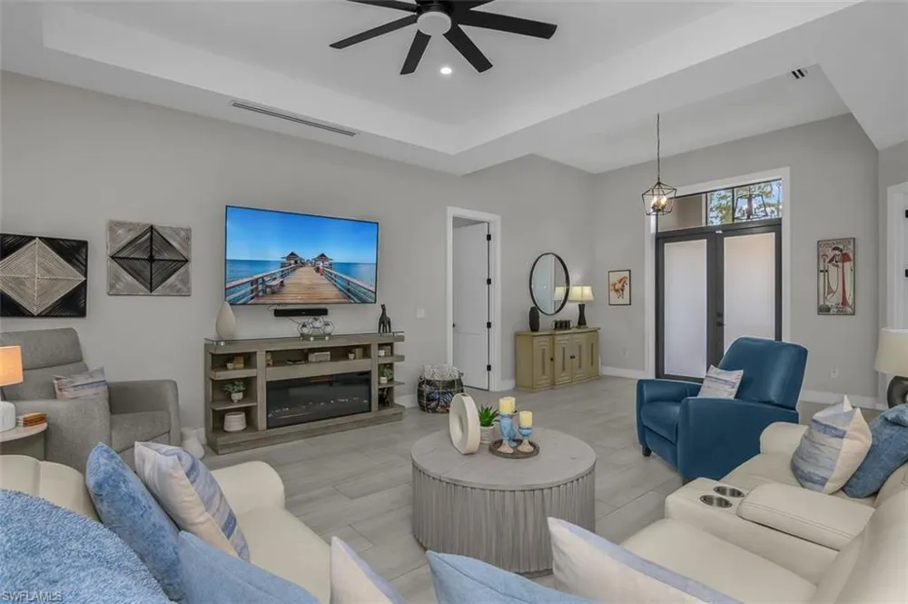 2286 2nd Avenue SE Naples, FL 34117