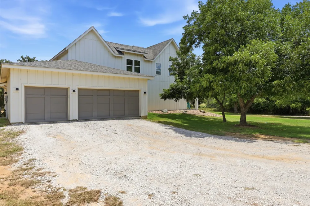 1000 Cool Ranch Lane Millsap, TX 76066