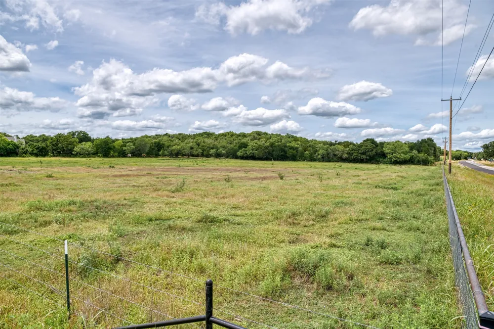 1000 Cool Ranch Lane Millsap, TX 76066