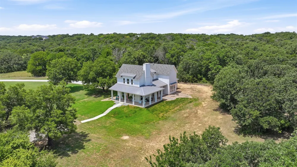1000 Cool Ranch Lane Millsap, TX 76066