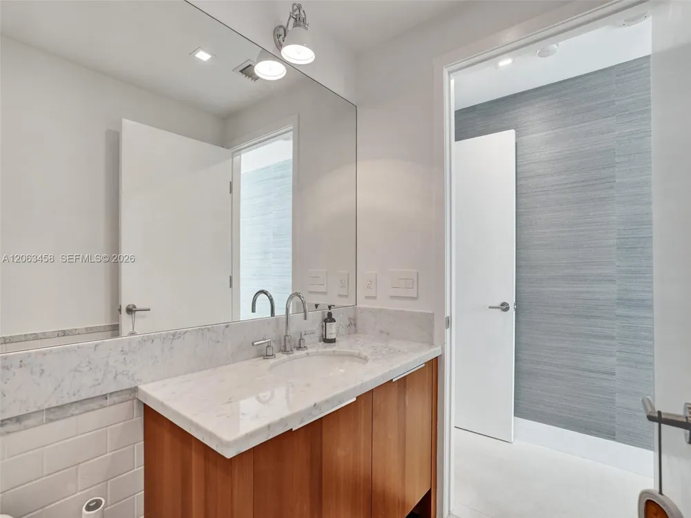 6103 Aqua Ave #107 Miami Beach, FL 33141