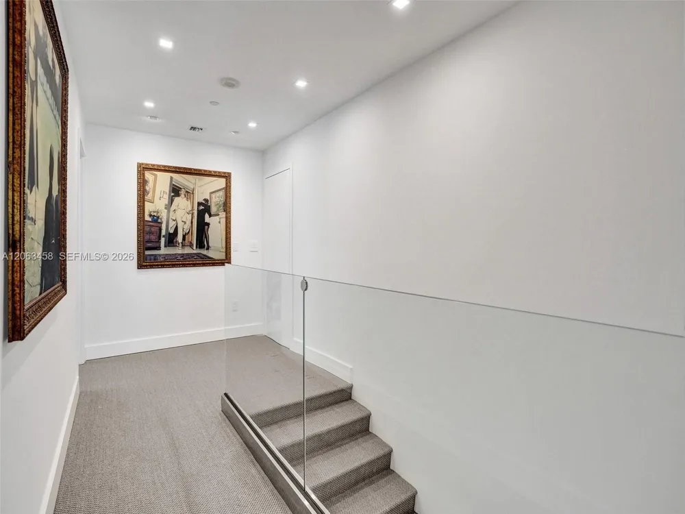 6103 Aqua Ave #107 Miami Beach, FL 33141