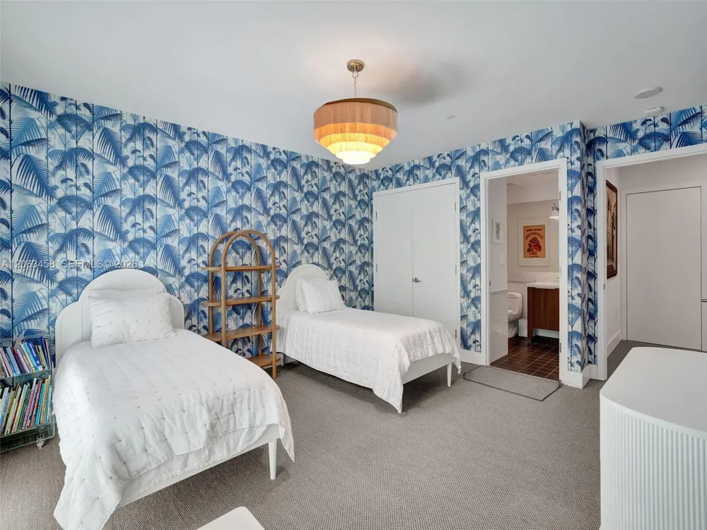 6103 Aqua Ave #107 Miami Beach, FL 33141