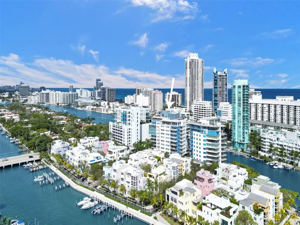 6103 Aqua Ave #107 Miami Beach, FL 33141