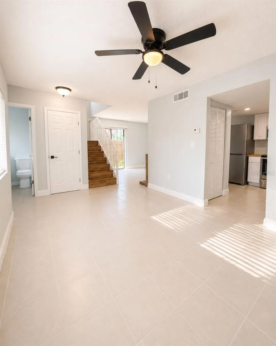 5032 DOWNING STREET #10 Orlando, FL 32839