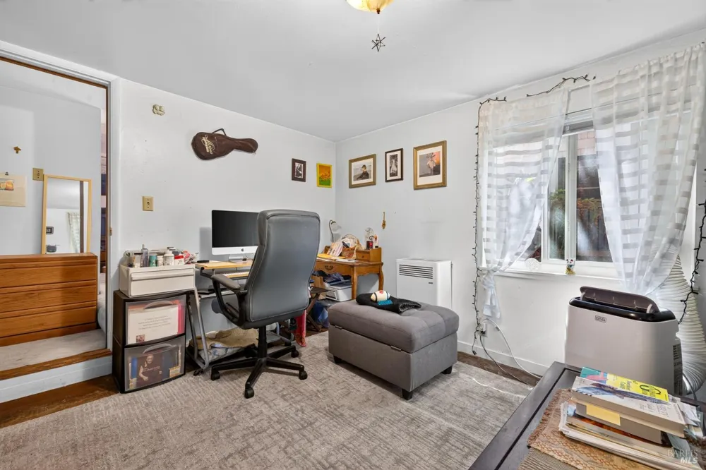 9312 Champs De Elysees Forestville, CA 95436