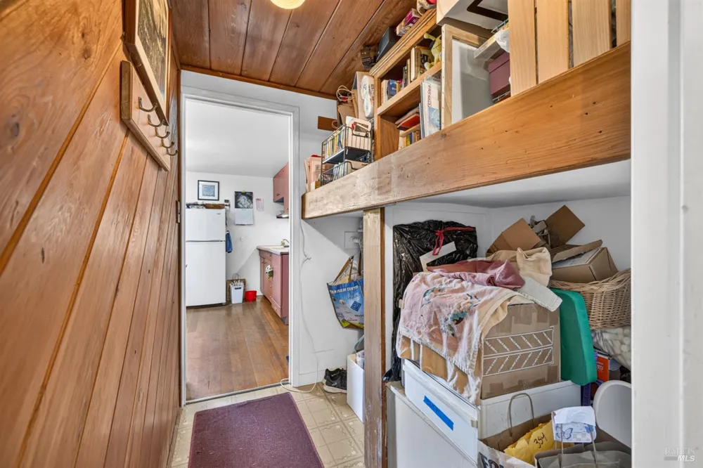 9312 Champs De Elysees Forestville, CA 95436