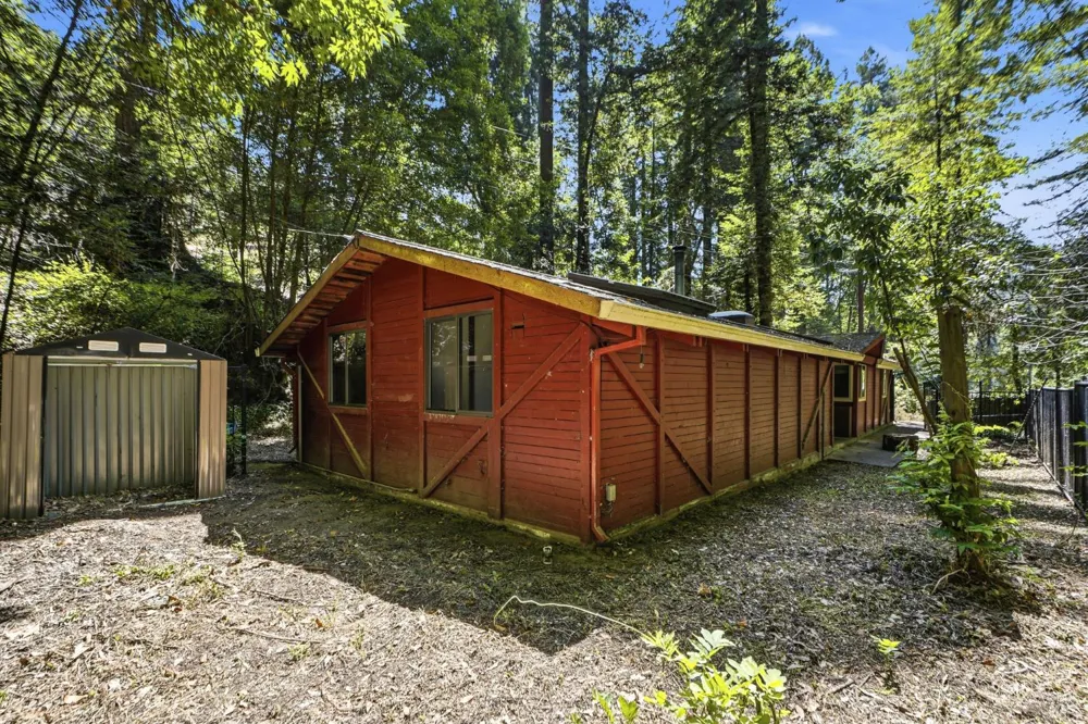 11241 Vellutini Road Forestville, CA 95436