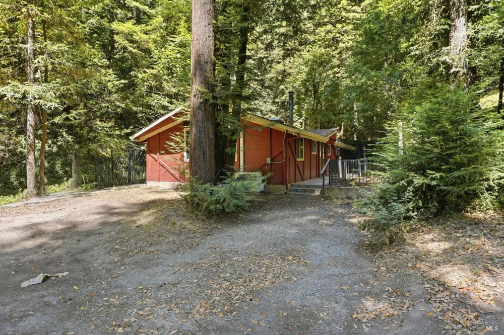 11241 Vellutini Road Forestville, CA 95436