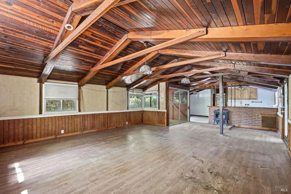 11241 Vellutini Road Forestville, CA 95436