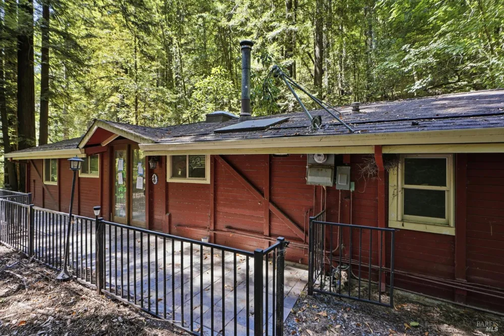 11241 Vellutini Road Forestville, CA 95436
