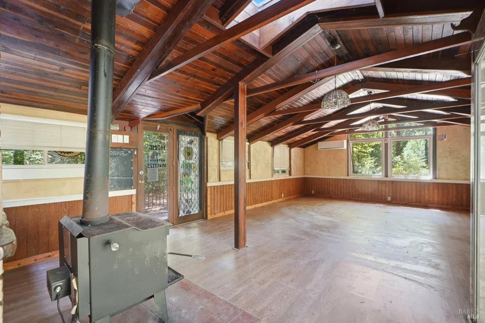 11241 Vellutini Road Forestville, CA 95436