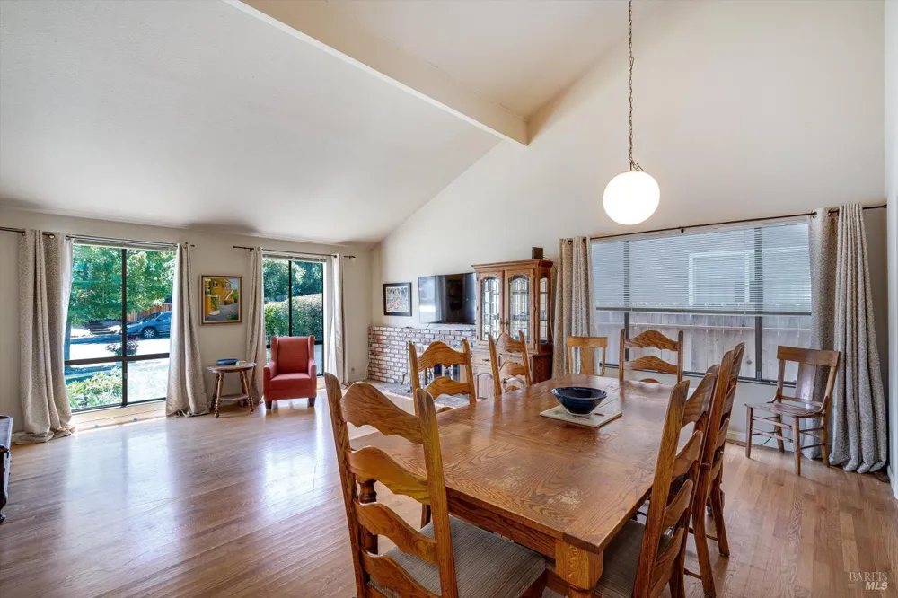 3402 Twin Oaks Drive Napa, CA 94558