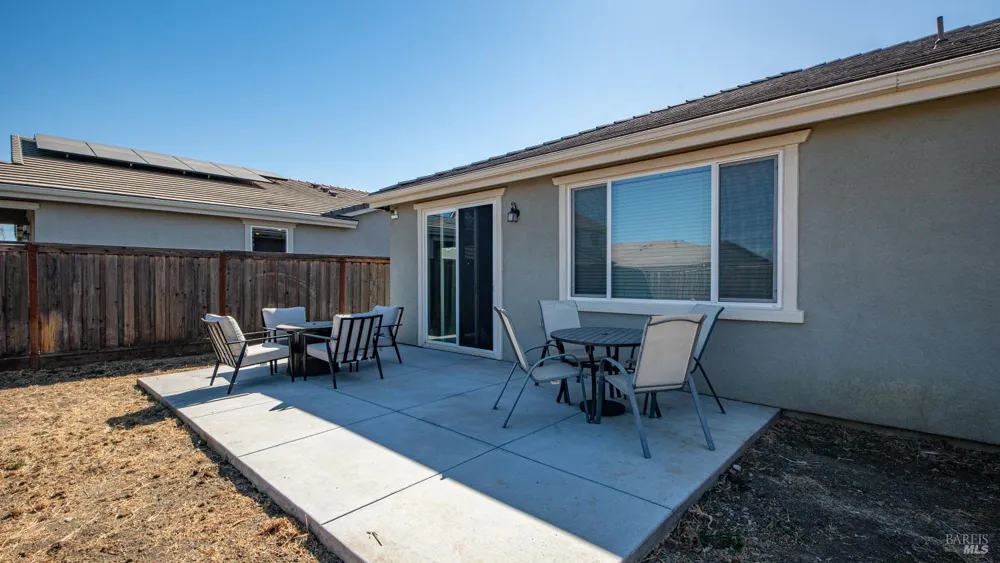 745 Broadfork Circle Vacaville, CA 95687