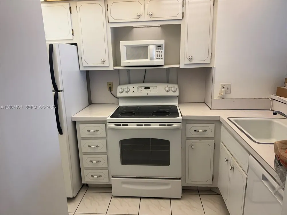 1965 S Ocean Dr #11H Hallandale Beach, FL 33009