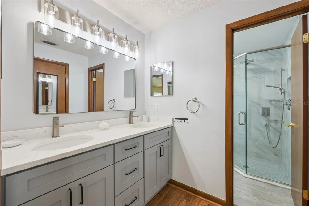 1010 PALADIN COURT Orlando, FL 32812