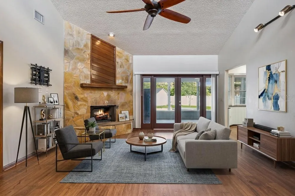 1010 PALADIN COURT Orlando, FL 32812