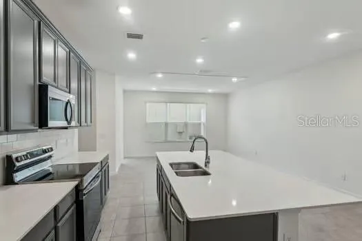 7043 TWILIGHT BAY DRIVE Winter Garden, FL 34787