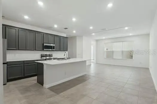 7043 TWILIGHT BAY DRIVE Winter Garden, FL 34787