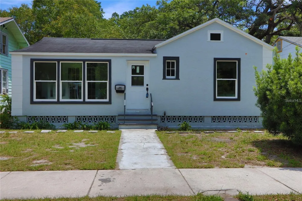 1532 13TH STREET S St Petersburg, FL 33705