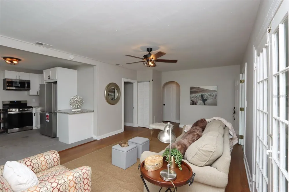 1532 13TH STREET S St Petersburg, FL 33705