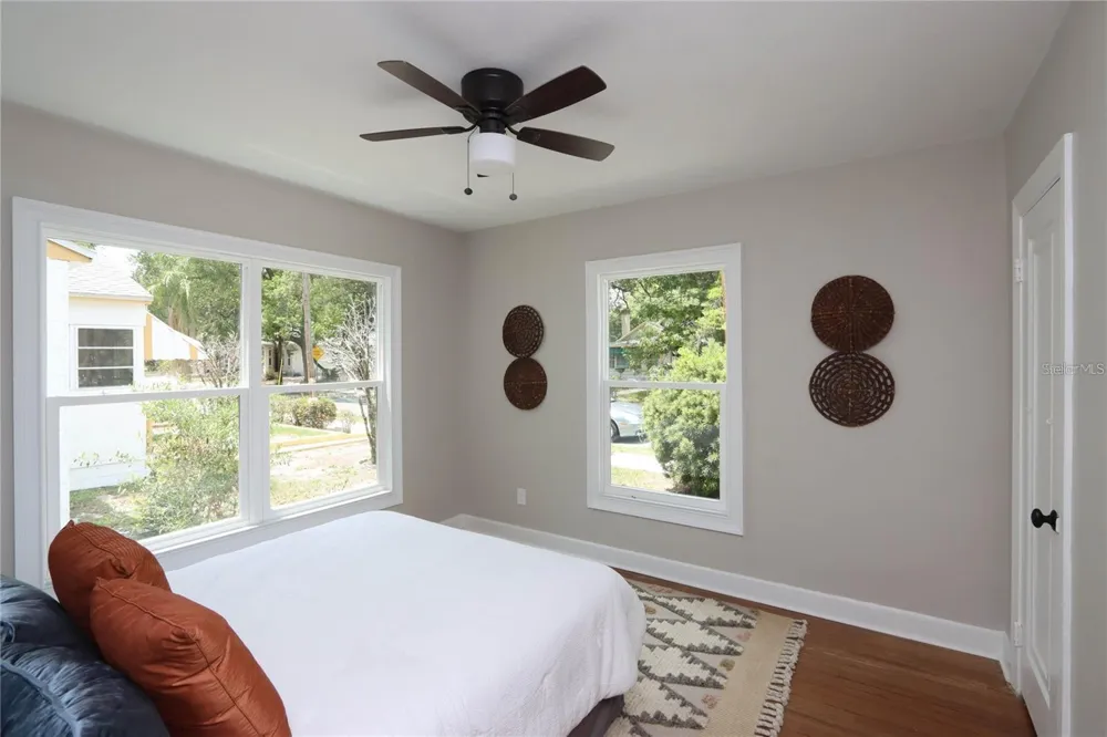 1532 13TH STREET S St Petersburg, FL 33705