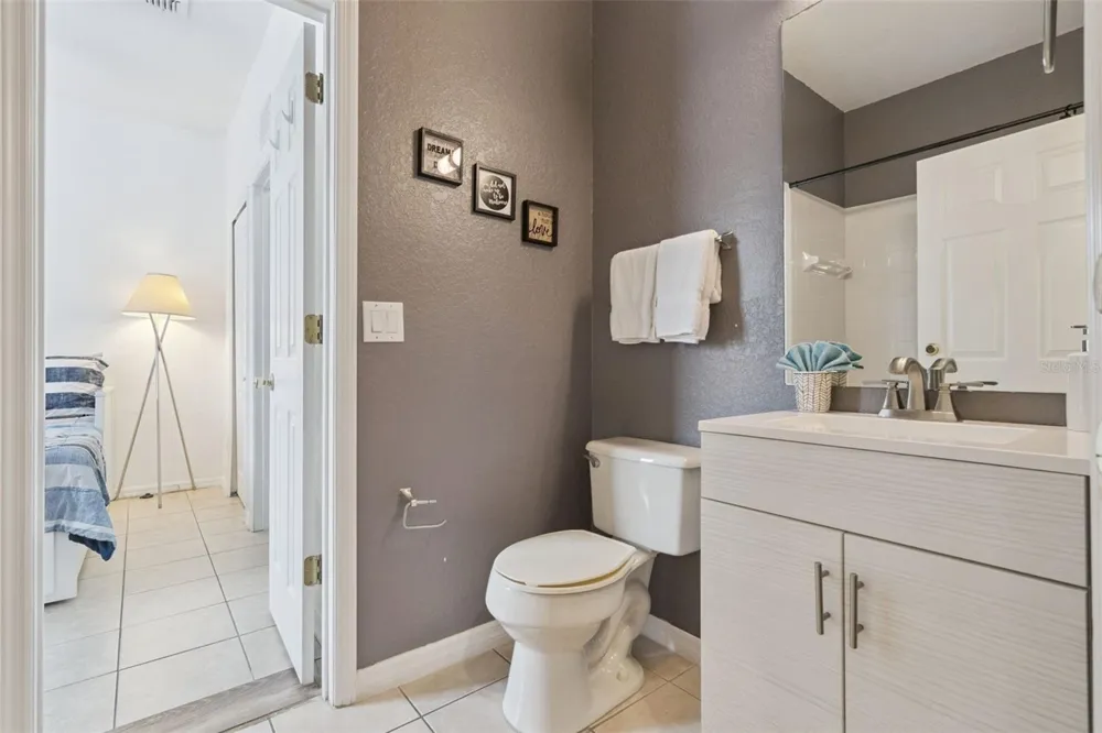 245 CAMBRIA AVENUE Davenport, FL 33897