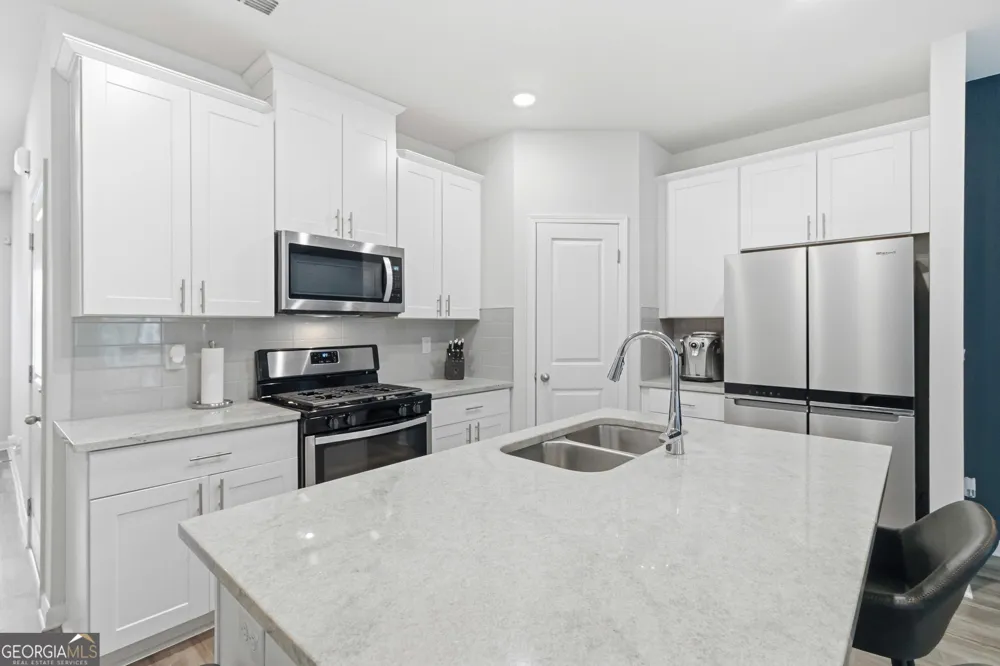 5321 Glade Park DR Lilburn, GA 30047