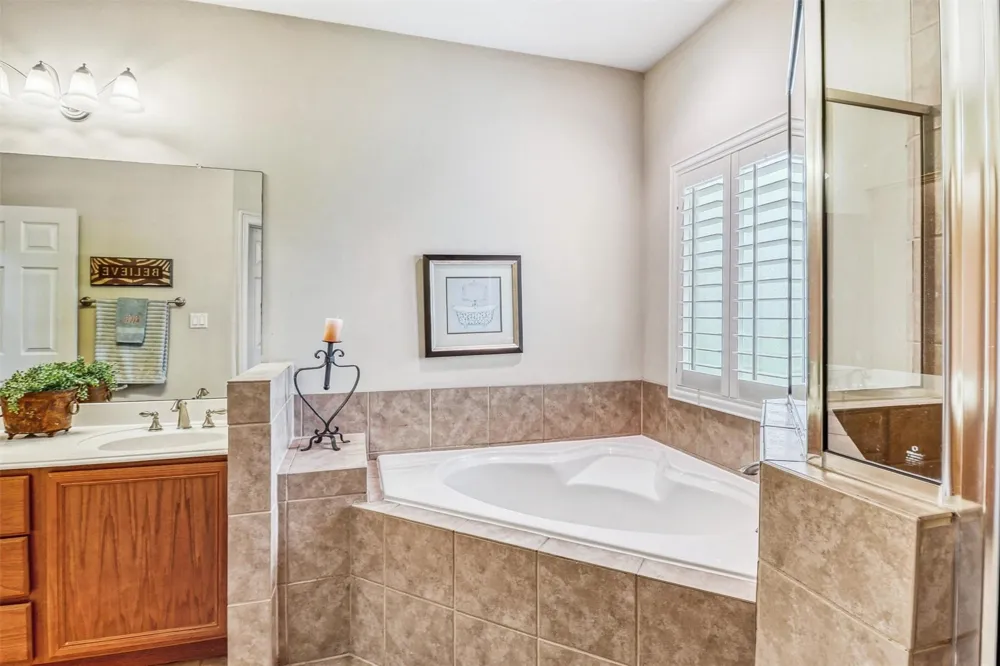 3026 Dees Circle Sealy, TX 77474