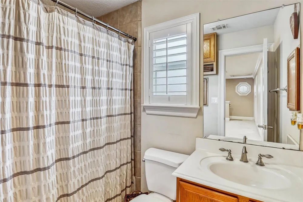 3026 Dees Circle Sealy, TX 77474