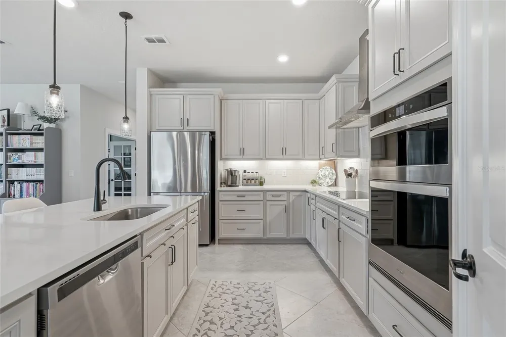 4678 DOVER BLUFF COURT Valrico, FL 33594