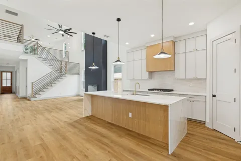 1613 Bradley Street