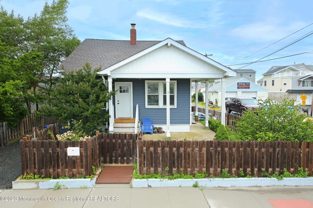 16 Cornwall Street Highlands, NJ 07732