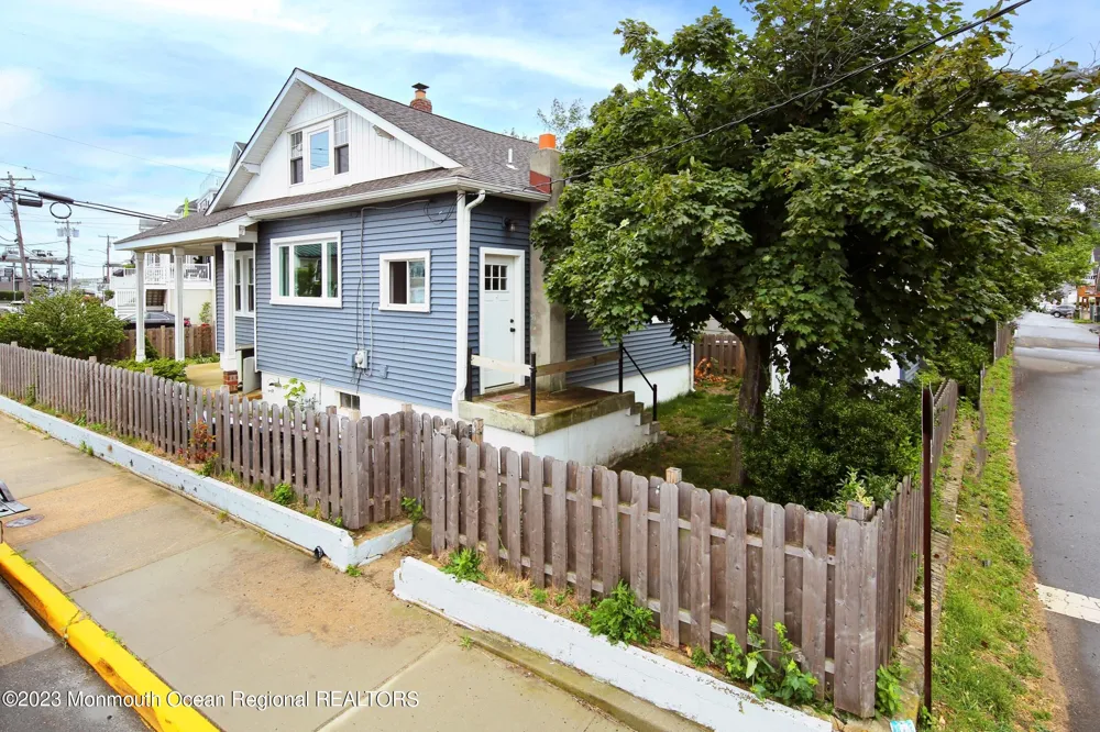 16 Cornwall Street Highlands, NJ 07732