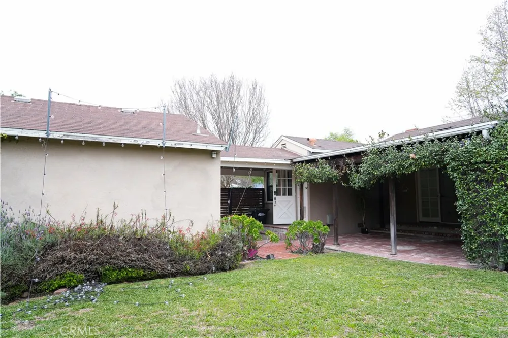 6343 Livia Temple City, CA 91780