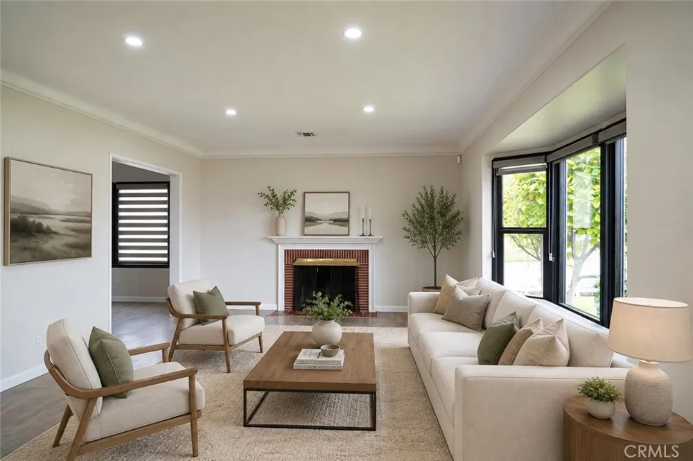 6343 Livia Temple City, CA 91780