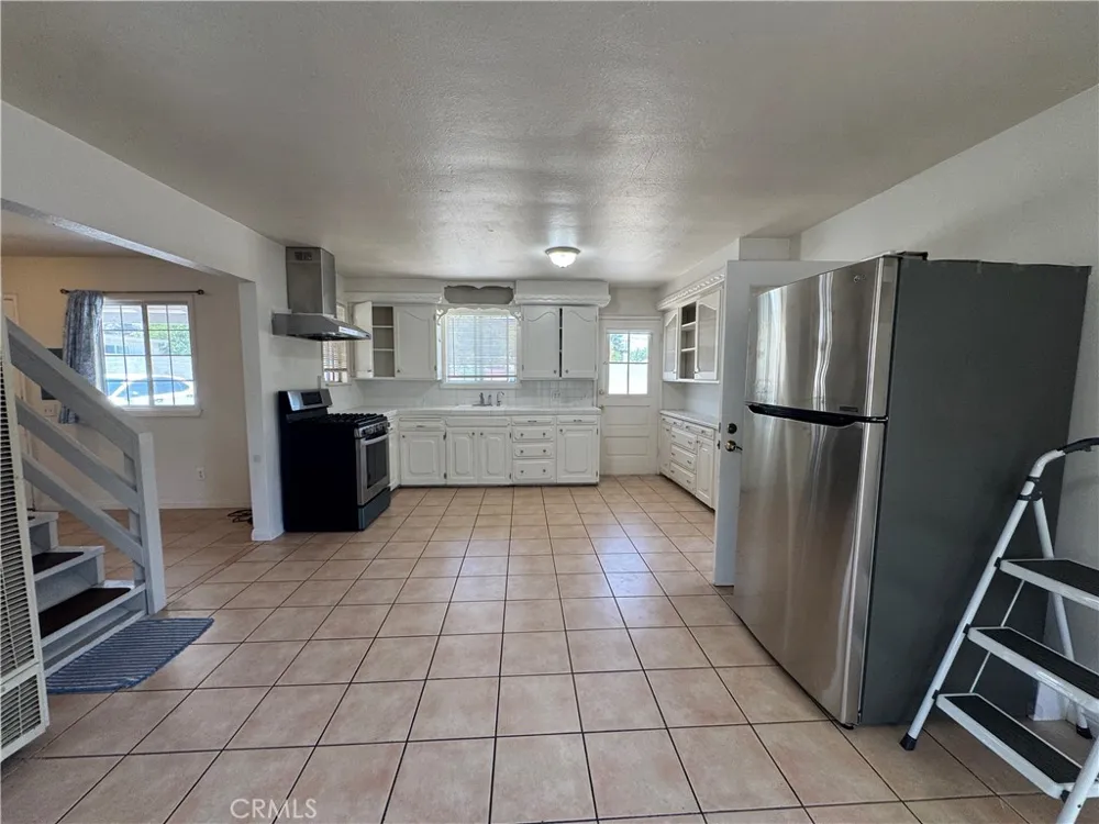 758 W Longden Arcadia, CA 91007