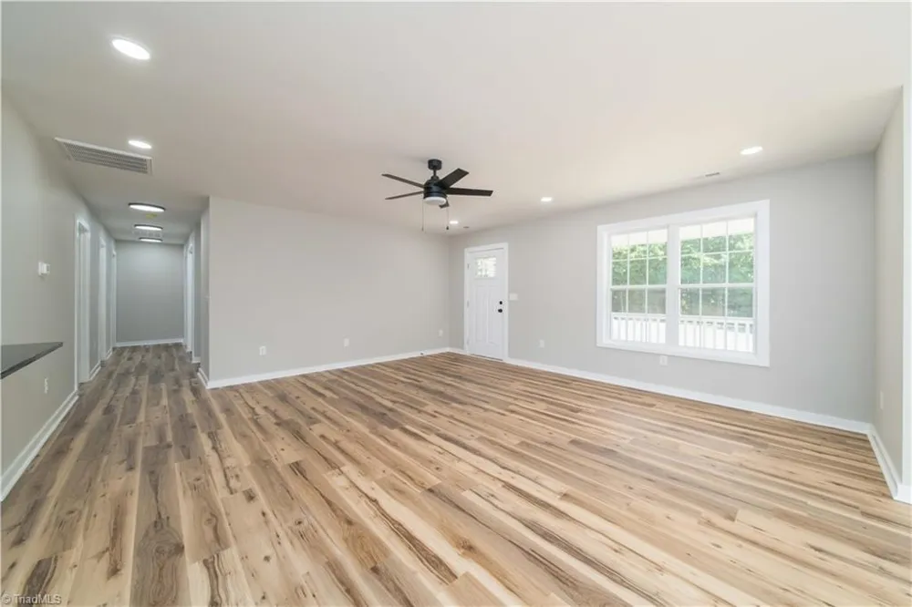 2934 S Stratford Road Winston-Salem, NC 27103