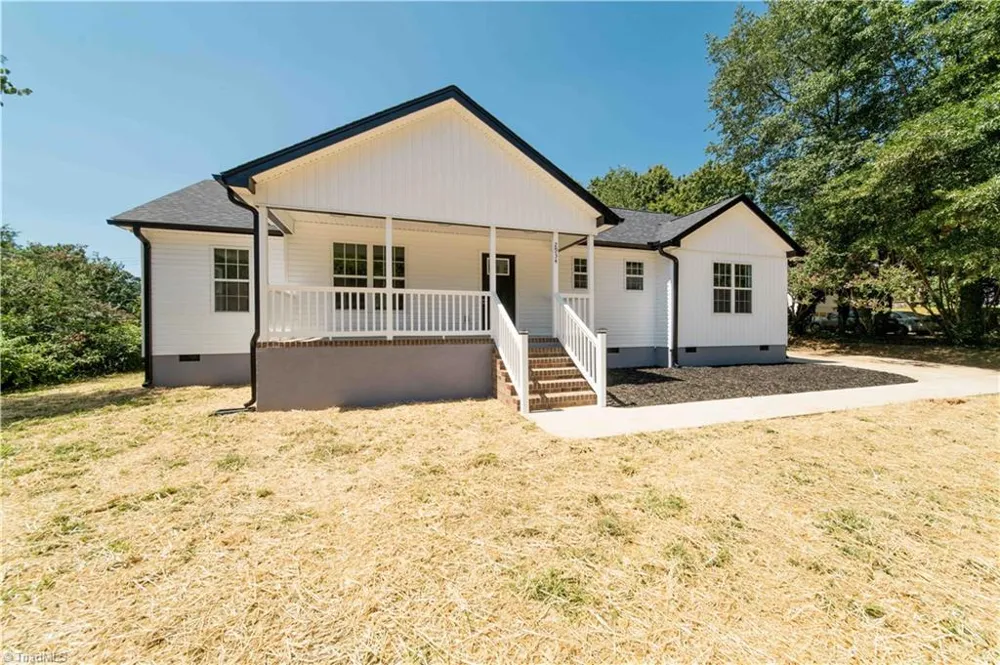 2934 S Stratford Road Winston-Salem, NC 27103