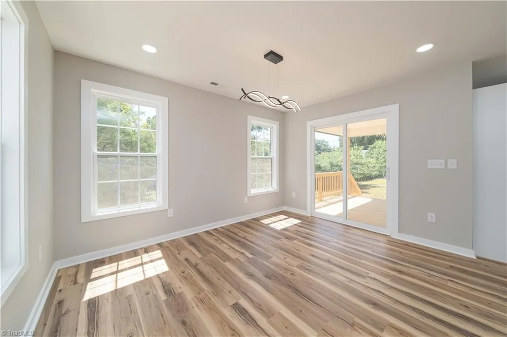 2934 S Stratford Road Winston-Salem, NC 27103