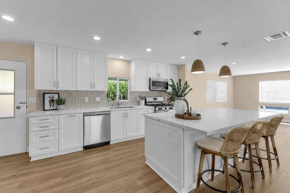 39163 Warm Springs Drive Palm Desert, CA 92260