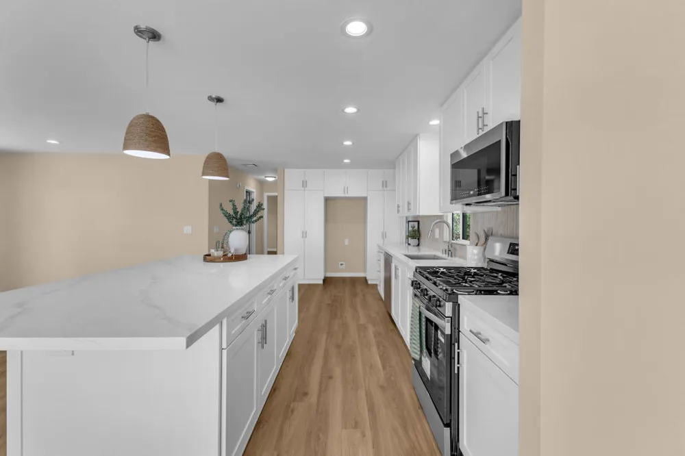 39163 Warm Springs Drive Palm Desert, CA 92260