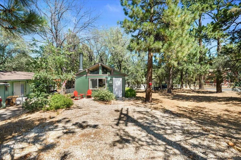 491 Imperial Avenue Sugarloaf, CA 92386