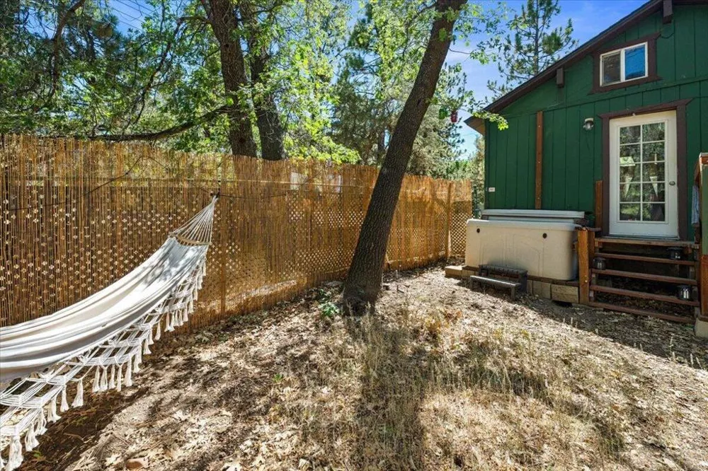 491 Imperial Avenue Sugarloaf, CA 92386