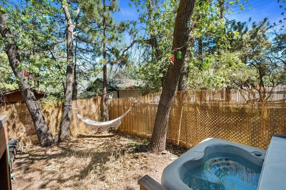 491 Imperial Avenue Sugarloaf, CA 92386