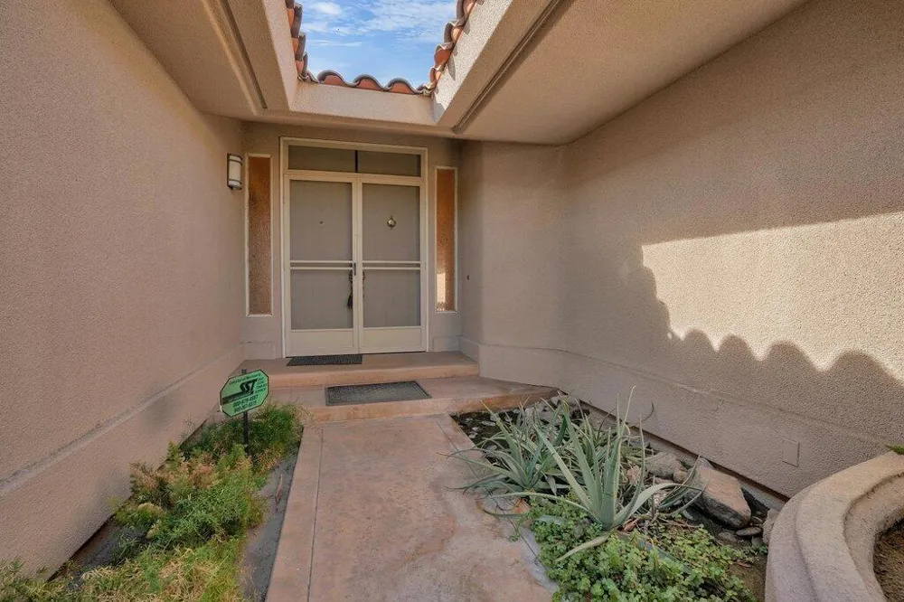 9 Lake Shore Drive Rancho Mirage, CA 92270