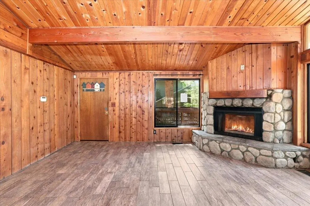 31306 Circle View Drive Running Springs, CA 92382