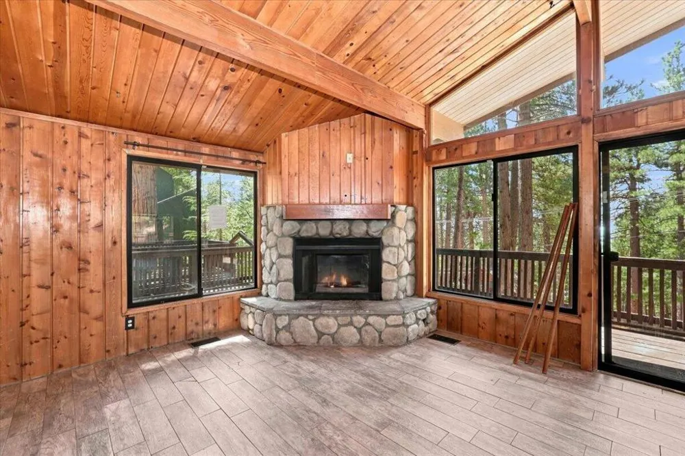 31306 Circle View Drive Running Springs, CA 92382