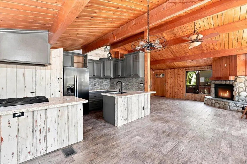31306 Circle View Drive Running Springs, CA 92382
