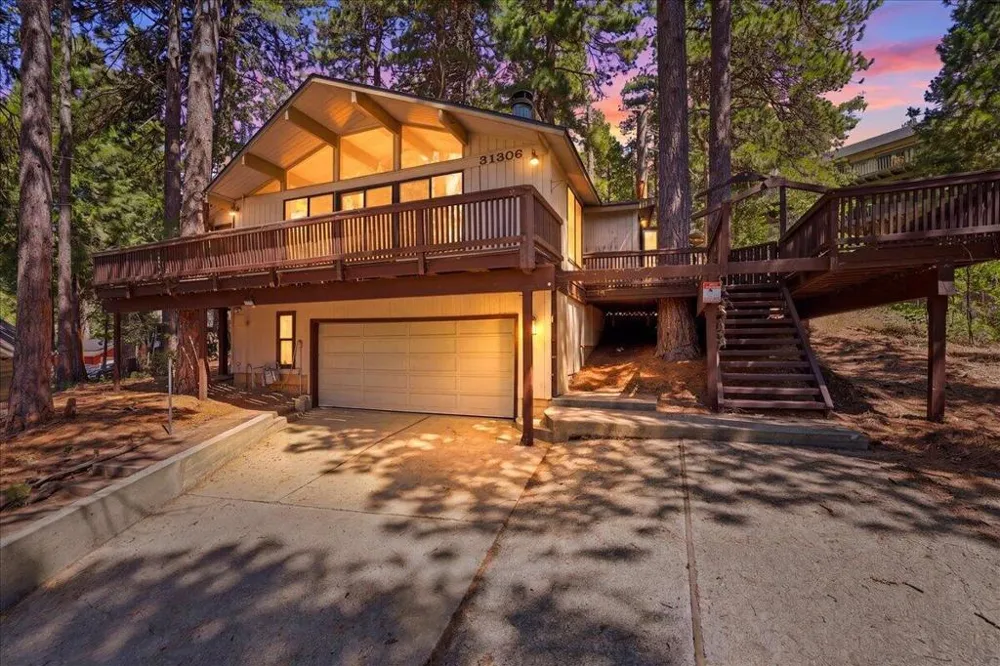 31306 Circle View Drive Running Springs, CA 92382
